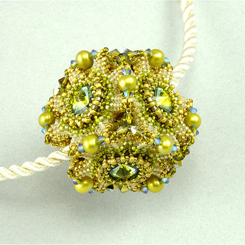 lauramccabegeofloralchargold